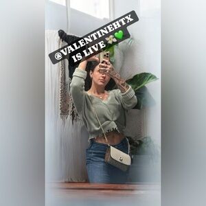 VALENTINE 💘 IS LIVE!!! COME IN & SHARE YOUR STEALS & DEALS 💰💘💸🛍️🤑